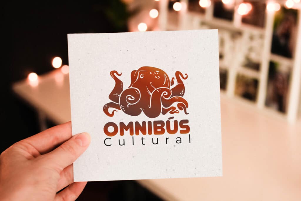 Logotipo de Omnibus Cultural, por Pablo Uría Ilustrador