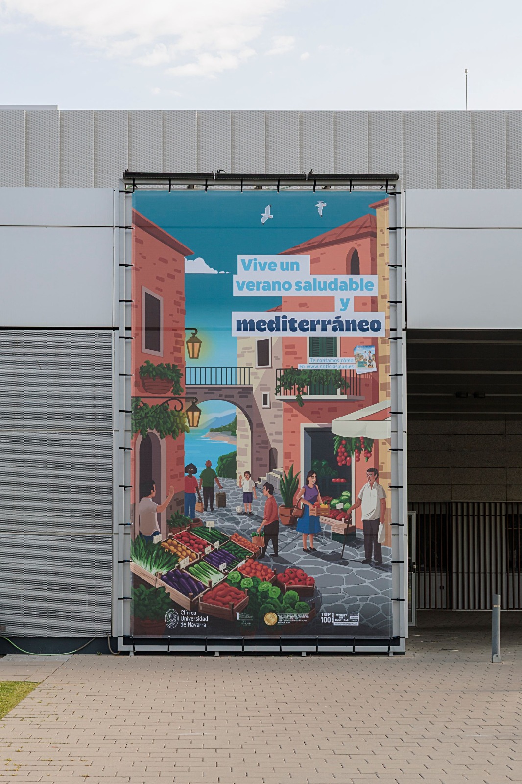 Mi ilustración en una pancarta de seis metros en Madrid